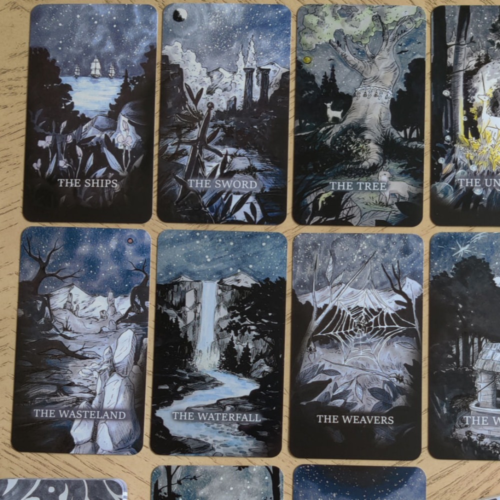 The Endless Oracle 9 * 6 cm Ee - Tarot Deck With Guidebook recensie en prijs